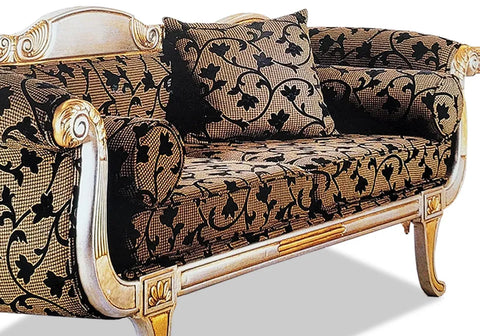 close view of chaise lounge